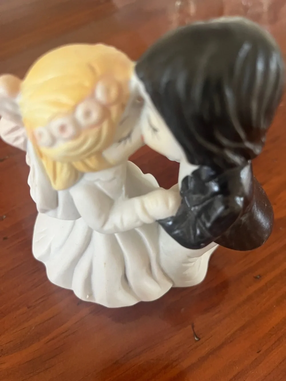 Vintage Wedding Kissing Bride & Groom Figurine